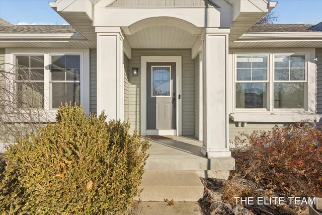 $395,000 | 950 Whitetail Court, Ionia, MI 48846