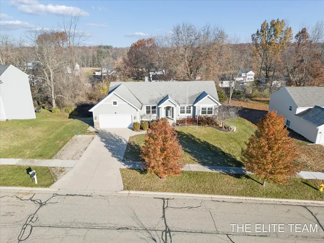 $395,000 | 950 Whitetail Court, Ionia, MI 48846