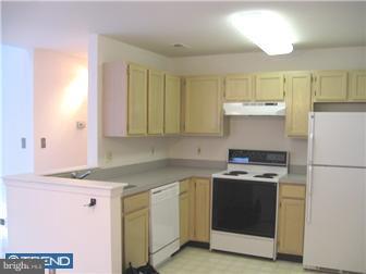 304 Quail Road Marlton, NJ 08053 - Photo 3 of 7 Kitchen