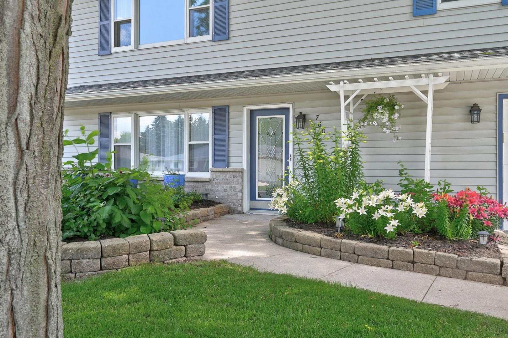 760 Scott Street Oregon, WI 53575 - Photo 4 of 55