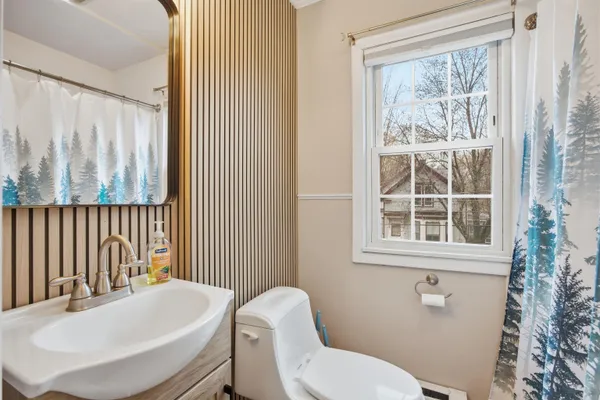 $3,000 | 2 Garland Street, Plymouth, NH 03264