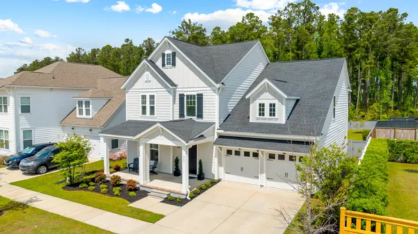 $749,900 | 466 Cool Bend Lane, Summerville, SC 29486