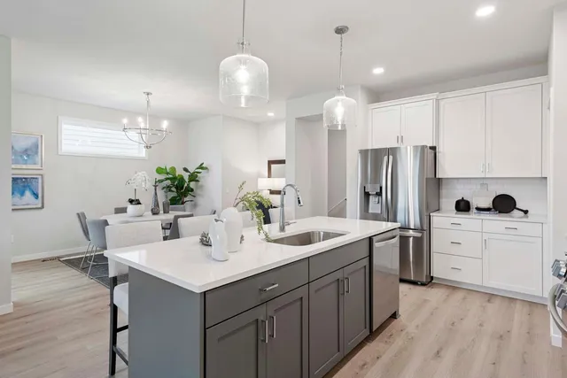 $594,000 | 12439 Drayton Trail, Apple Valley, MN 55124