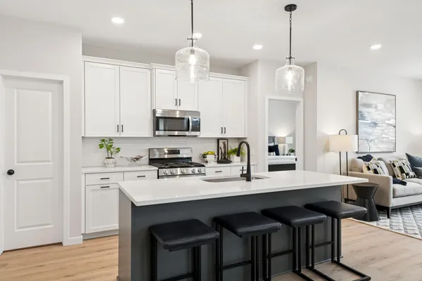 $594,000 | 12439 Drayton Trail, Apple Valley, MN 55124