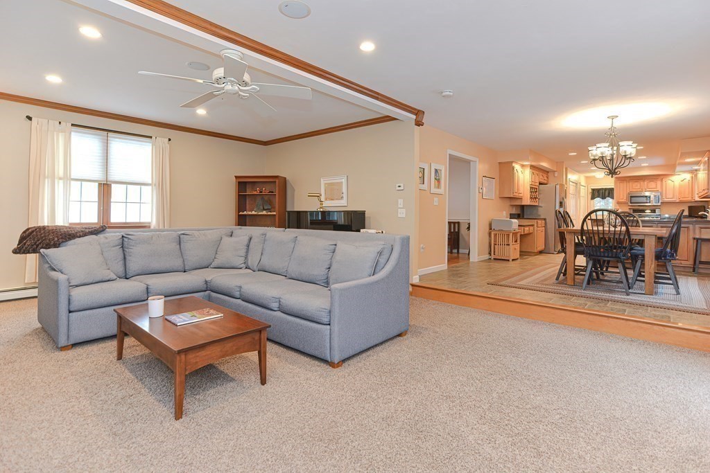 8 Leonard Road Mendon, MA 01756 - Photo 10 of 42 Gallery Image 10