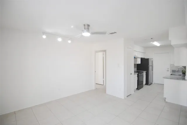 $1,900 | 6207 Grandvale Drive, Houston, TX 77072