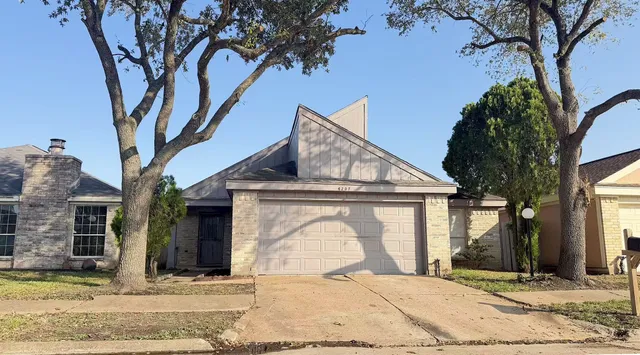 $1,900 | 6207 Grandvale Drive, Houston, TX 77072