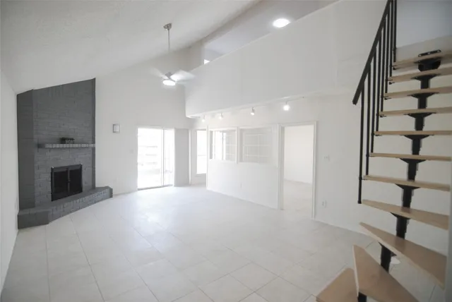 $1,900 | 6207 Grandvale Drive, Houston, TX 77072