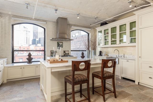 $1,625,000 | 121 Beach Street, Unit 803, Boston, MA 02111