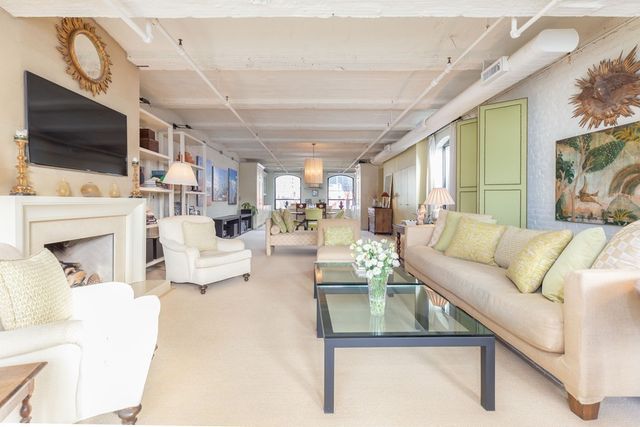 $1,625,000 | 121 Beach Street, Unit 803, Boston, MA 02111