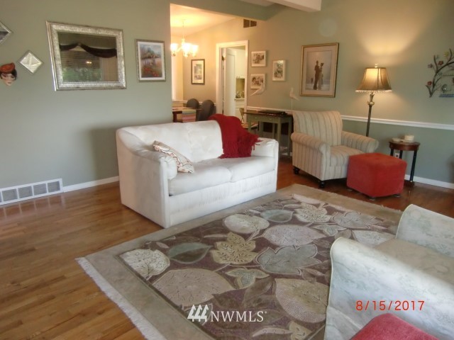 1824 Shattuck Avenue South Renton, WA 98055 - Photo 13 of 17 Gallery Image 13