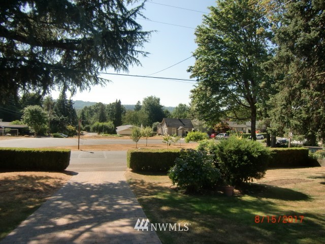 1824 Shattuck Avenue South Renton, WA 98055 - Photo 17 of 17 Gallery Image 17