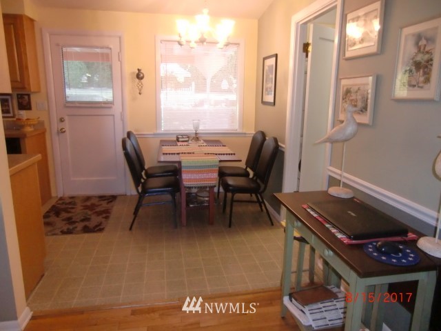 1824 Shattuck Avenue South Renton, WA 98055 - Photo 10 of 17 Gallery Image 10