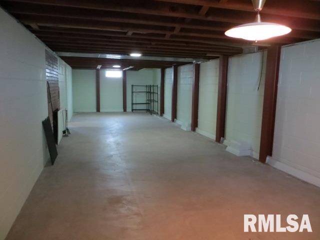 1519 Springfield Road East Peoria, IL 61611 - Photo 24 of 35 Gallery Image 24