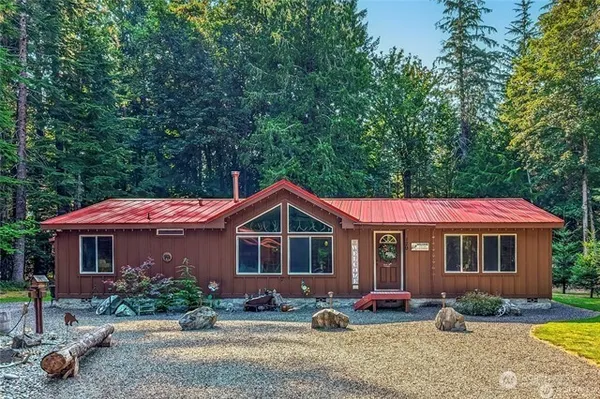 $569,000 | 129 Cougar Drive, Packwood, WA 98361