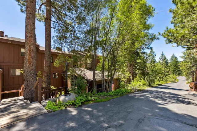 $995,000 | 125 Lassen Drive, Unit 4, Tahoe City, CA 96145