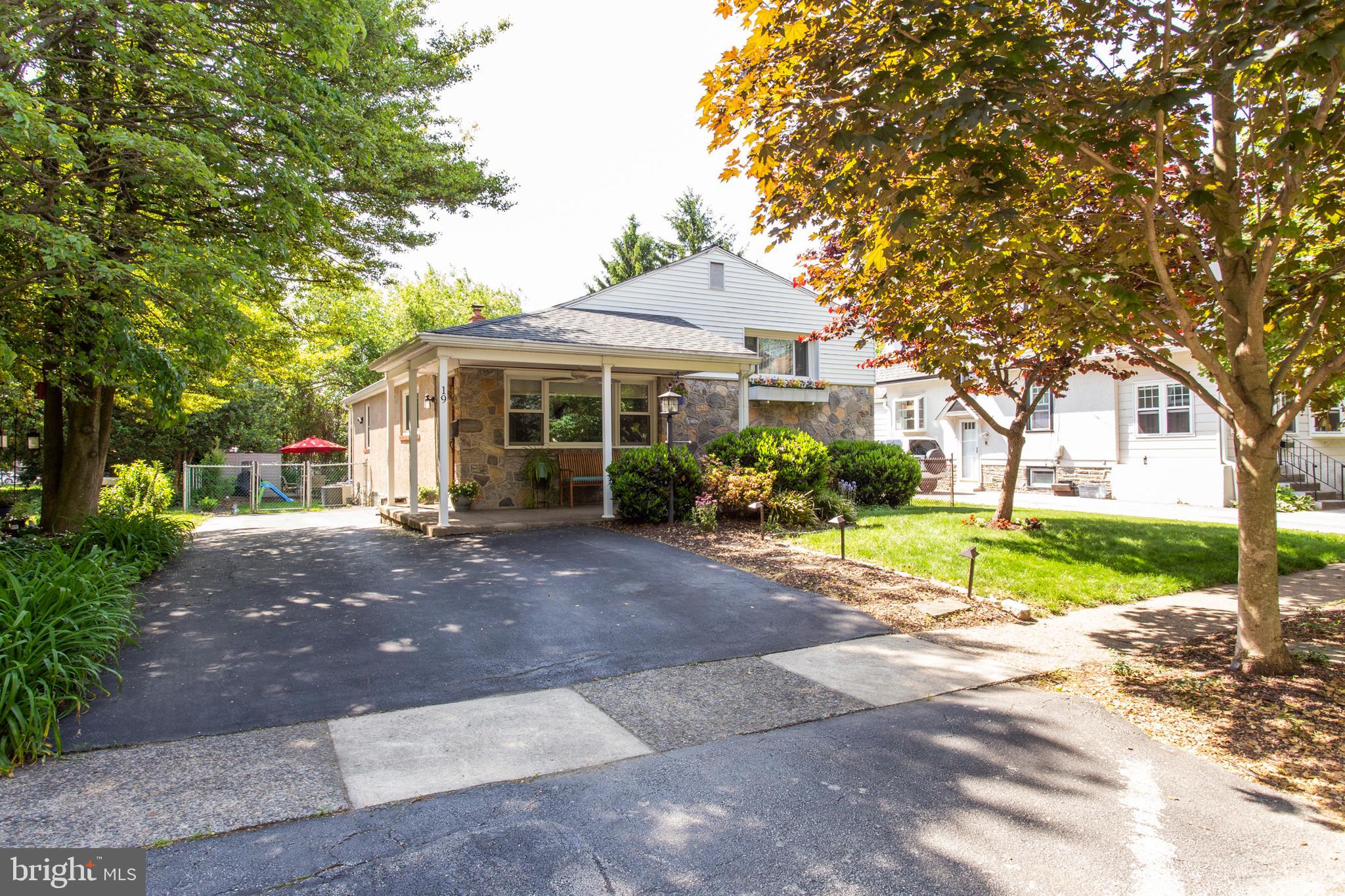 19 Colfax Road Havertown, PA 19083 - Photo 3 of 18