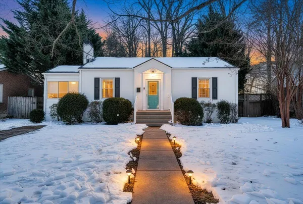 $250,750 | 1868 Carlton Road Southwest, Roanoke, VA 24015