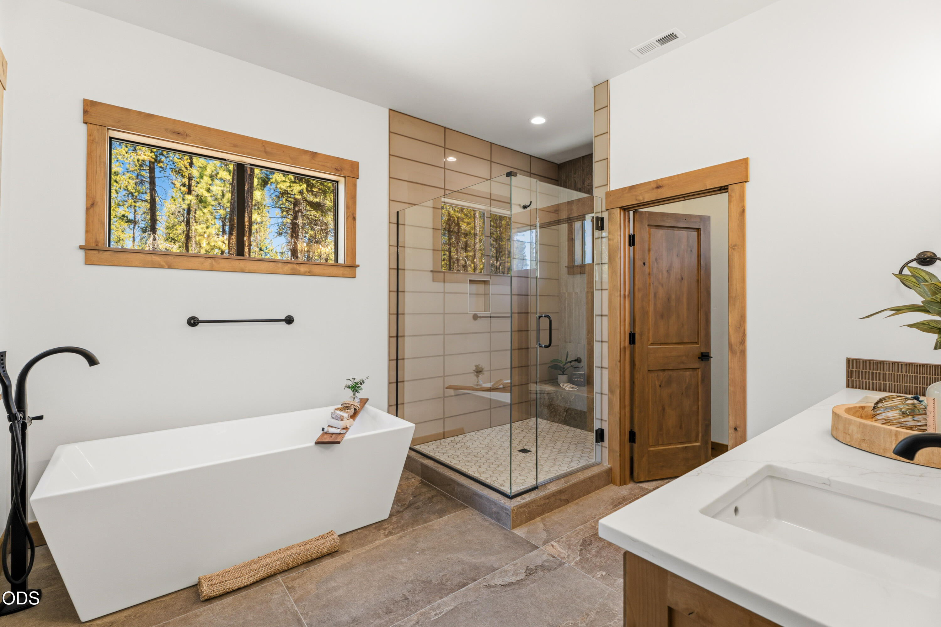17779 Preservation Loop, Unit 465 Bend, OR 97707 - Photo 16 of 28