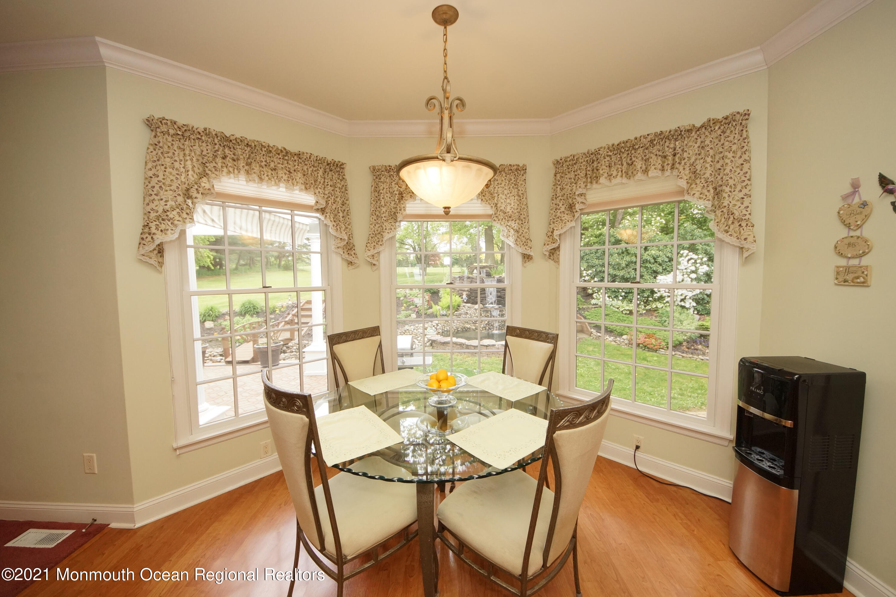 115 Burlington Path Road Cream Ridge, NJ 08514 - Photo 40 of 65 47-Breakfast Area-115-Burlington-Path-Rd