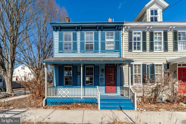 $3,200 | 34 Buttonwood Street, Lambertville, NJ 08530