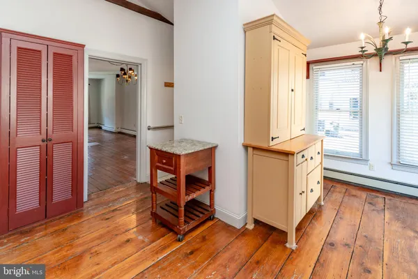 $3,200 | 34 Buttonwood Street, Lambertville, NJ 08530