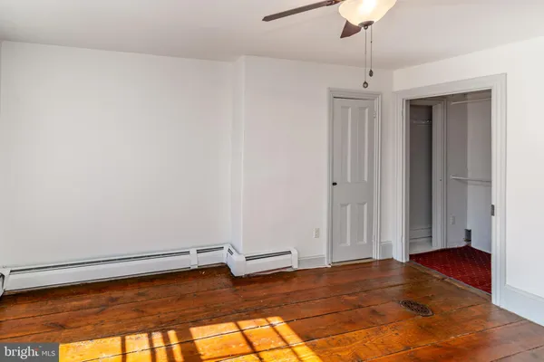 $3,200 | 34 Buttonwood Street, Lambertville, NJ 08530