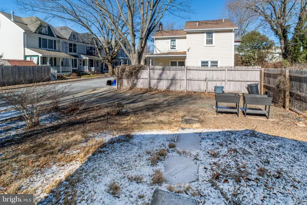 $3,200 | 34 Buttonwood Street, Lambertville, NJ 08530