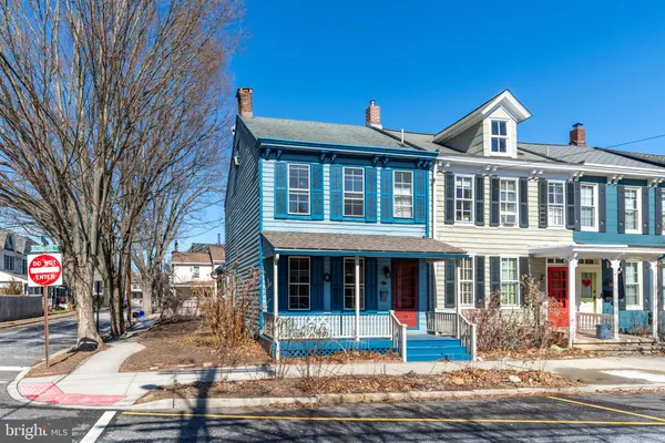 $3,200 | 34 Buttonwood Street, Lambertville, NJ 08530