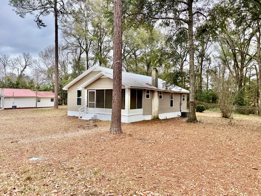 108 East High Avenue Geneva, AL 36340 - Photo 10 of 33