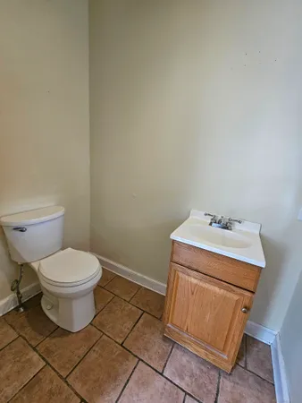 $3,000 | 5 Graham Avenue, West Haven, CT 06516