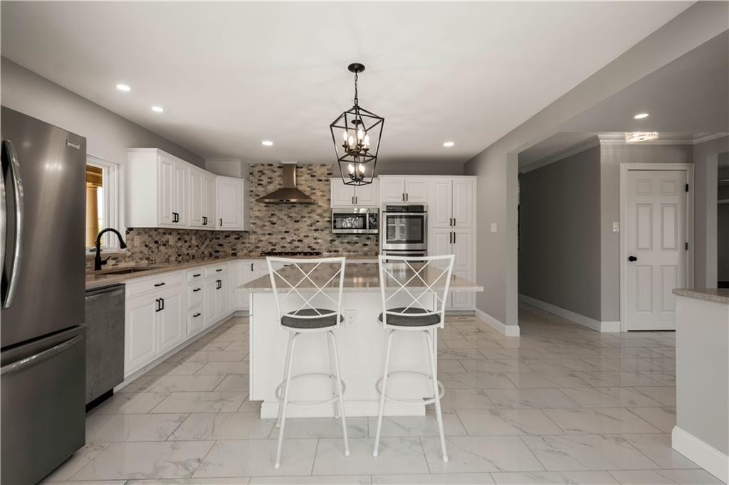 2311 Old Washington Road Pittsburgh, PA 15241 - Photo 5 of 41 Kitchen