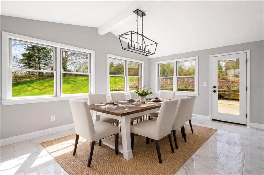 2311 Old Washington Road Pittsburgh, PA 15241 - Photo 7 of 41 Dining room