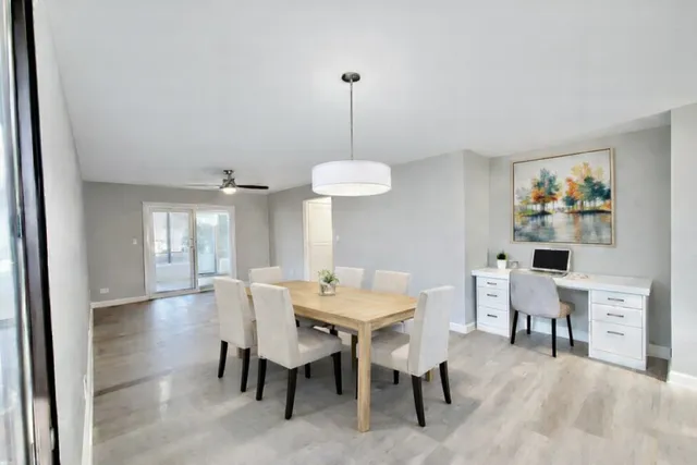 $350,000 | 819 Shagbark Road, New Lenox, IL 60451