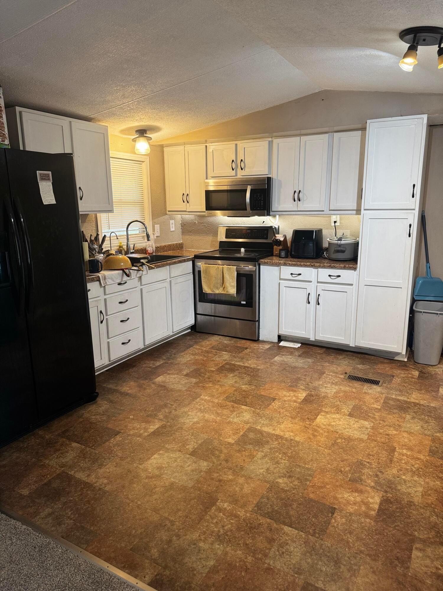24559 Huffines Road Rockbridge, OH 43149 - Photo 35 of 37