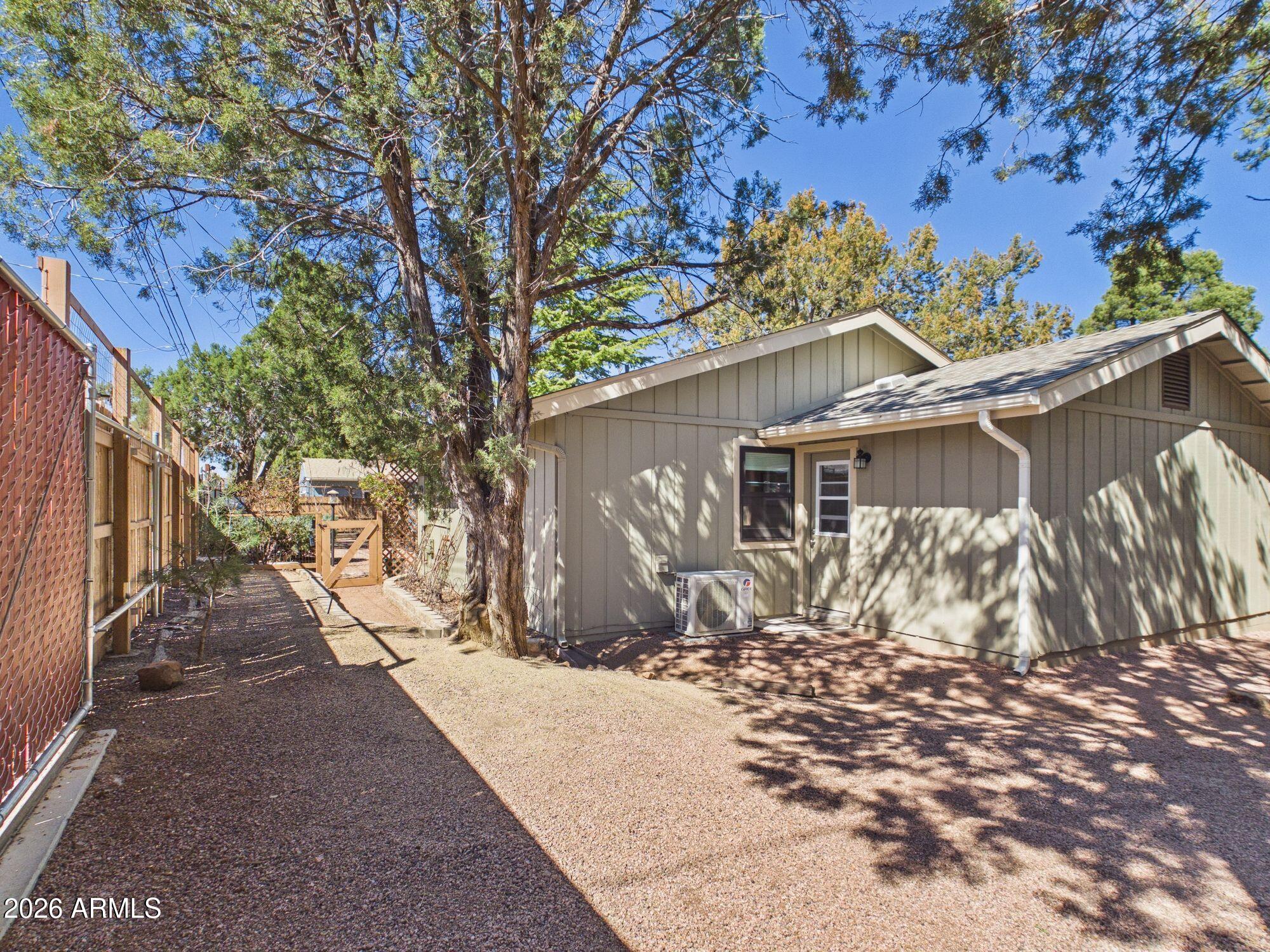 8071 Vista Del Norte Payson, AZ 85541 - Photo 15 of 27 a front view of a house with a yard