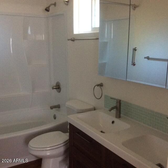 8071 Vista Del Norte Payson, AZ 85541 - Photo 8 of 18 a bathroom with a sink a toilet and shower