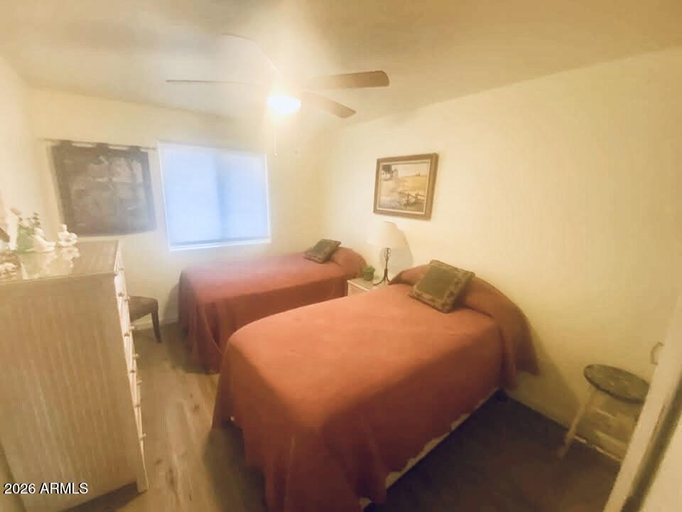 8071 Vista Del Norte Payson, AZ 85541 - Photo 9 of 18 a bedroom with two beds and painting on the wall