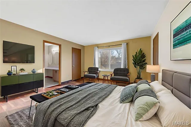 $298,000 | 13112 Royal Pines Drive, St. Louis, MO 63146