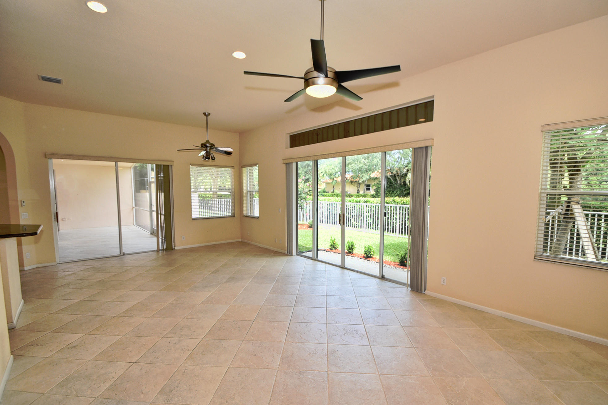 6589 Garde Road Boynton Beach, FL 33472 - Photo 11 of 36 DSC_2042