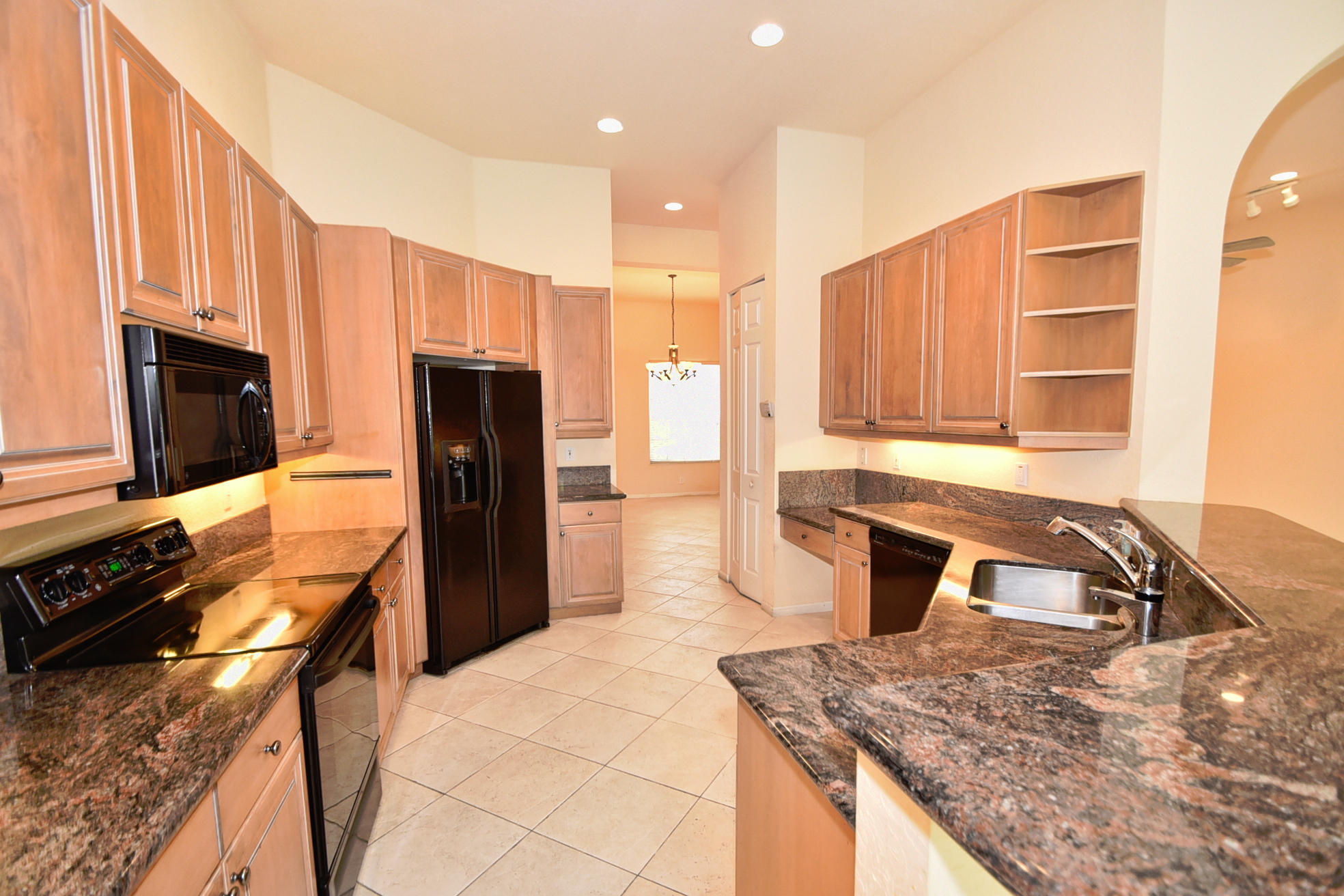 6589 Garde Road Boynton Beach, FL 33472 - Photo 15 of 36 DSC_2050