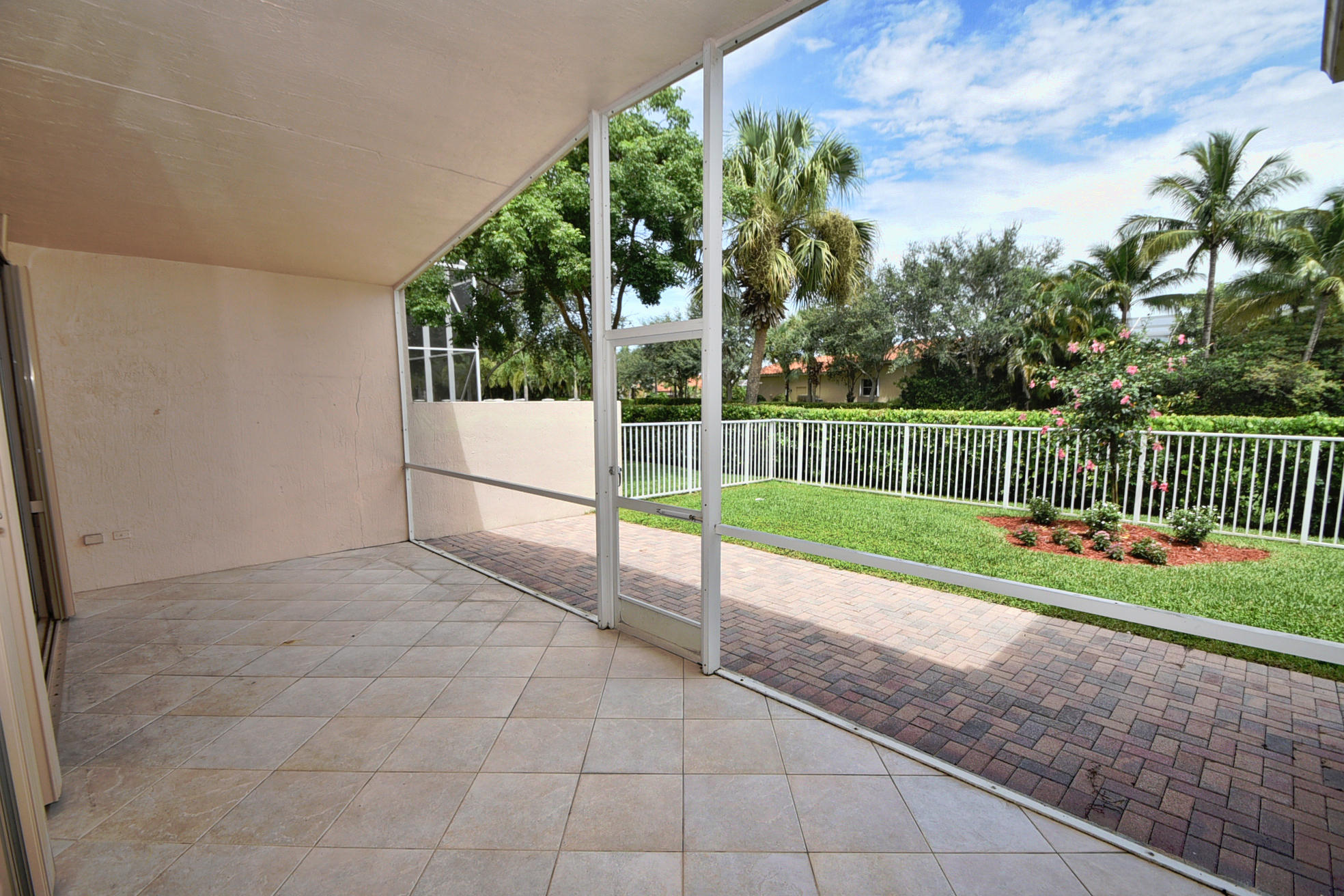 6589 Garde Road Boynton Beach, FL 33472 - Photo 27 of 36 DSC_2012