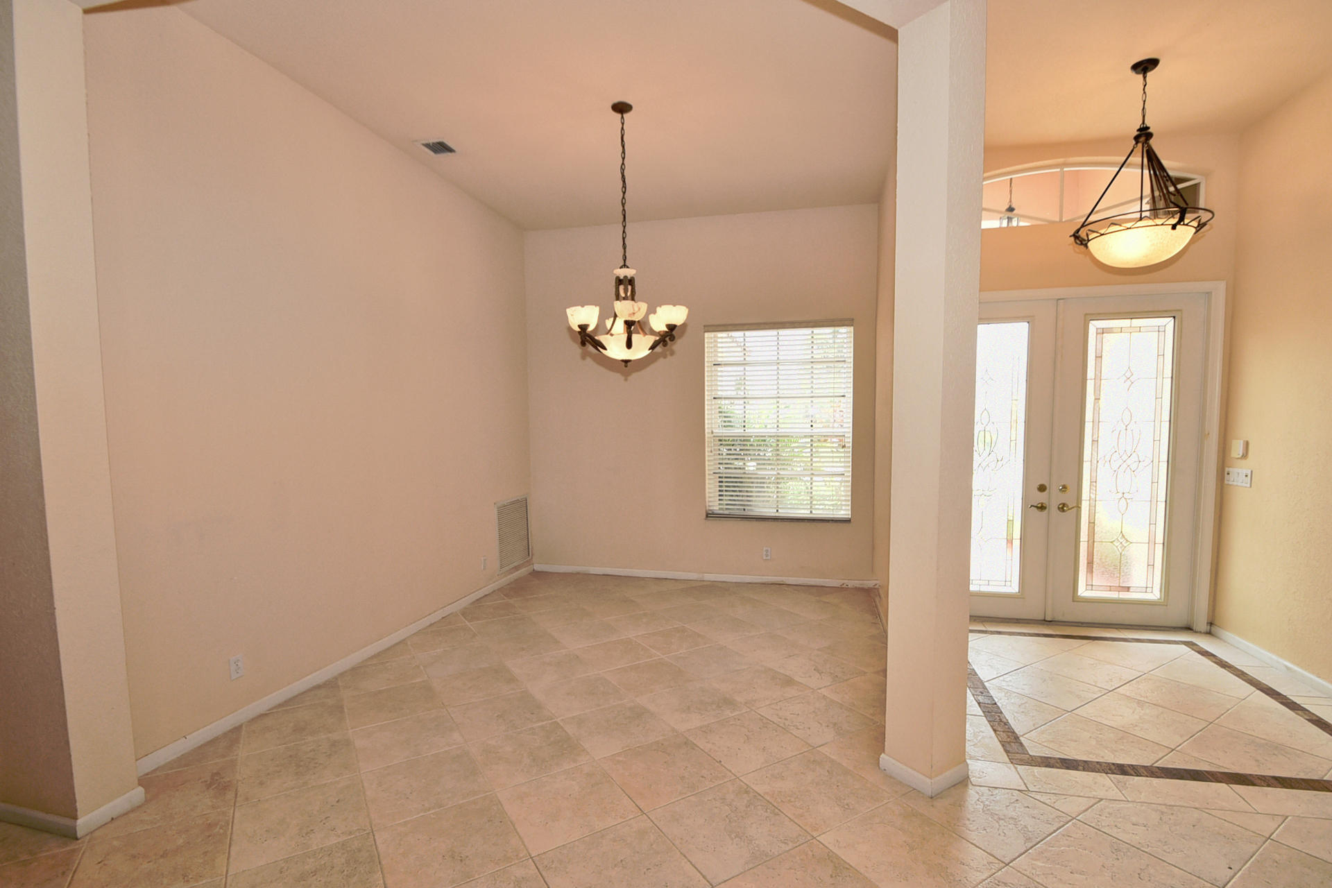6589 Garde Road Boynton Beach, FL 33472 - Photo 5 of 36 DSC_2033