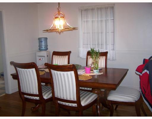 2330 Collins Road Blackridge, PA 15235 - Photo 3 of 8 Dining Room.