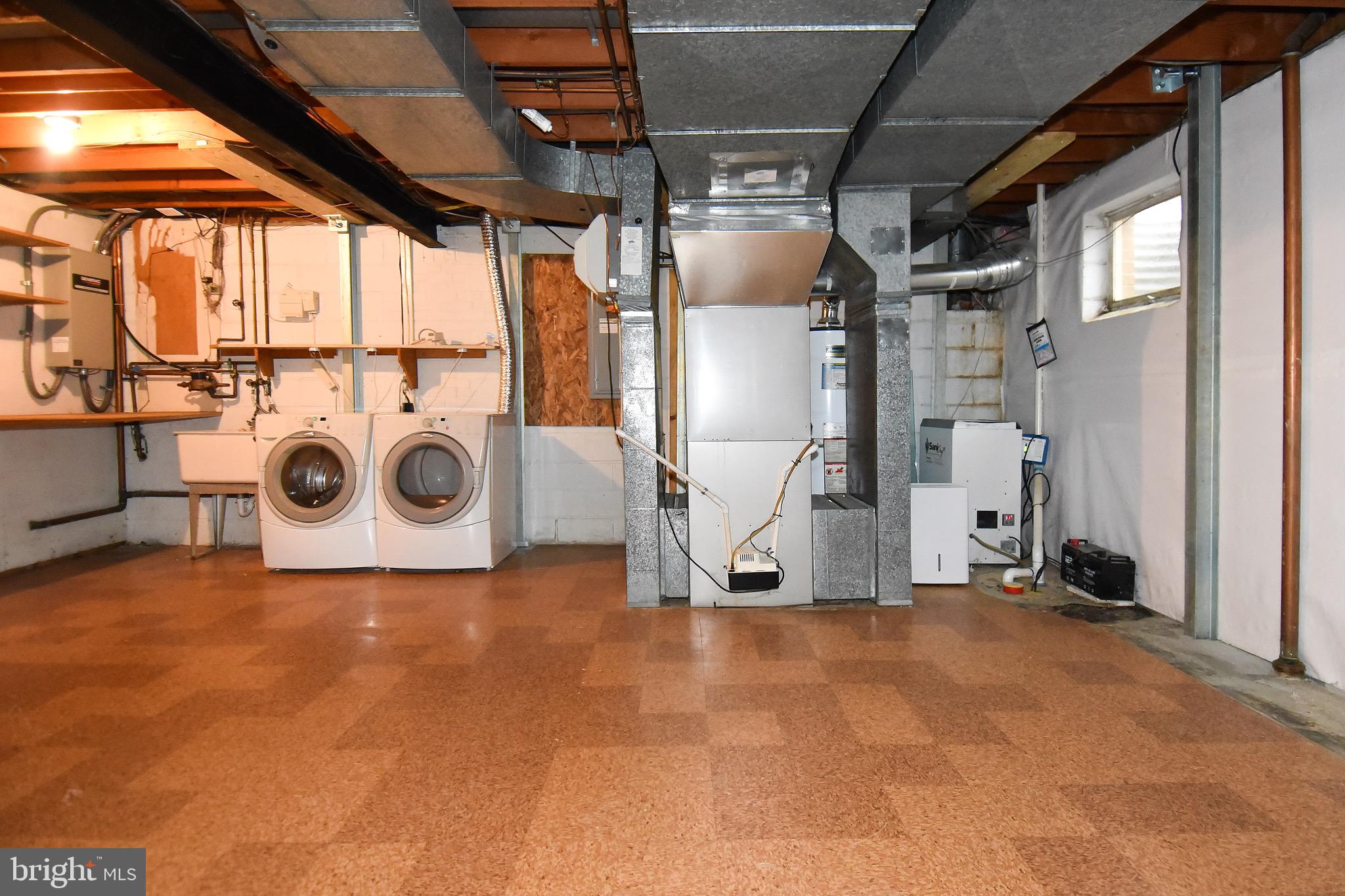 8011 Greentree Road Bethesda, MD 20817 - Photo 46 of 55 Utility Room