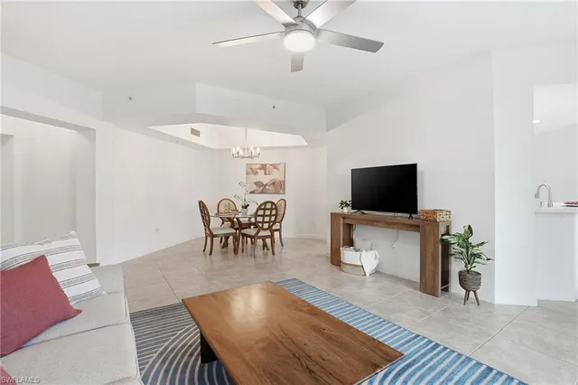 $1,100,000 | 325 Dunes Boulevard, Unit 205, Naples, FL 34110