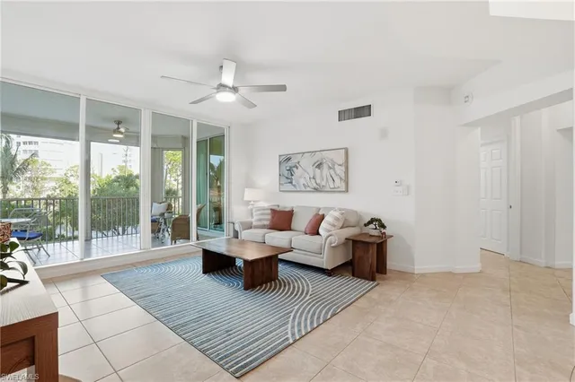 $1,100,000 | 325 Dunes Boulevard, Unit 205, Naples, FL 34110