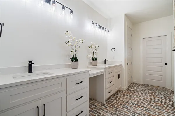 $635,000 | 1477 Nopal Lomas Drive, Corpus Christi, TX 78415