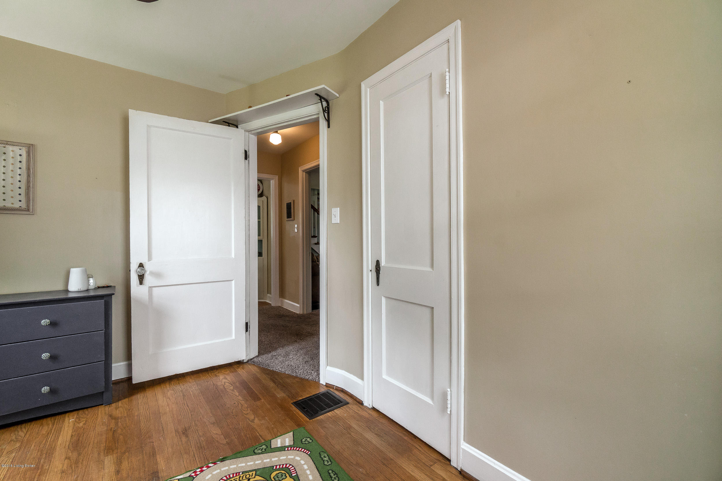 2583 Greenup Road Louisville, KY 40217 - Photo 19 of 45 2583 Greenup Rd-26