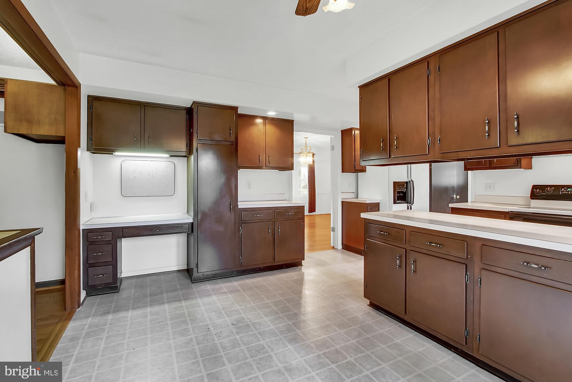 3401 Pebble Ridge Drive York, PA 17402 - Photo 11 of 27 Gallery Image 11